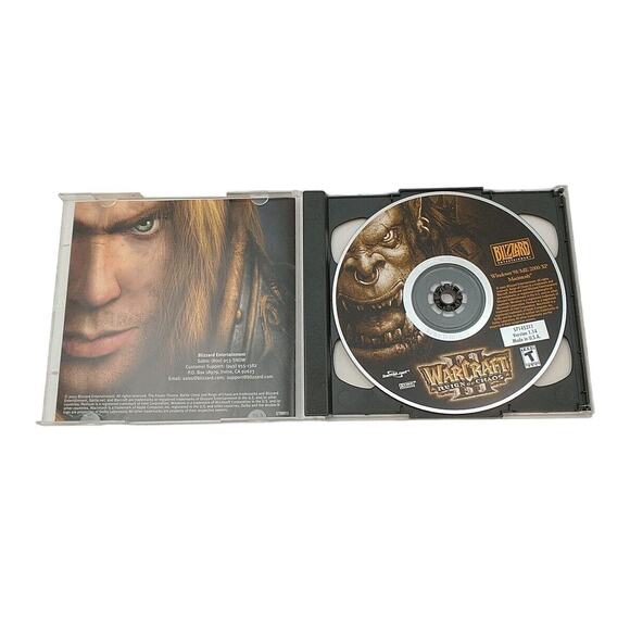 WarCraft III Battle Chest PC 2003 Complete With Keys Excellent - Picture 4 of 8